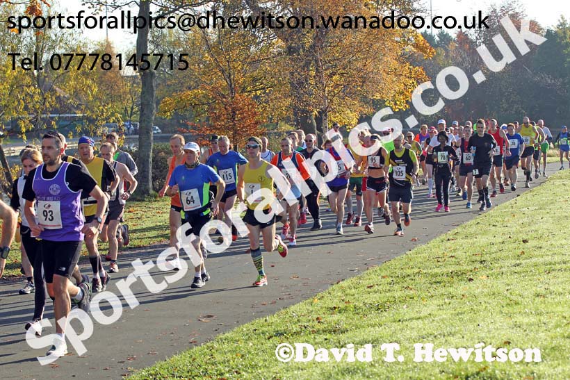 Start of the Newcastle Town Moor Marathon, Newcastle Town Moor Marathon and Half Marathon. Photo: David T. Hewitson/Sports for All Pics